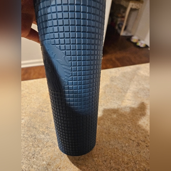 Starbucks Dark Green 24oz Tumbler - Picture 6 of 6